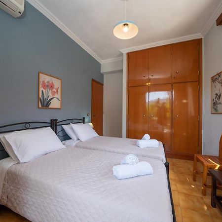 Vrettos Arts Apartment Agia Efimia Екстериор снимка