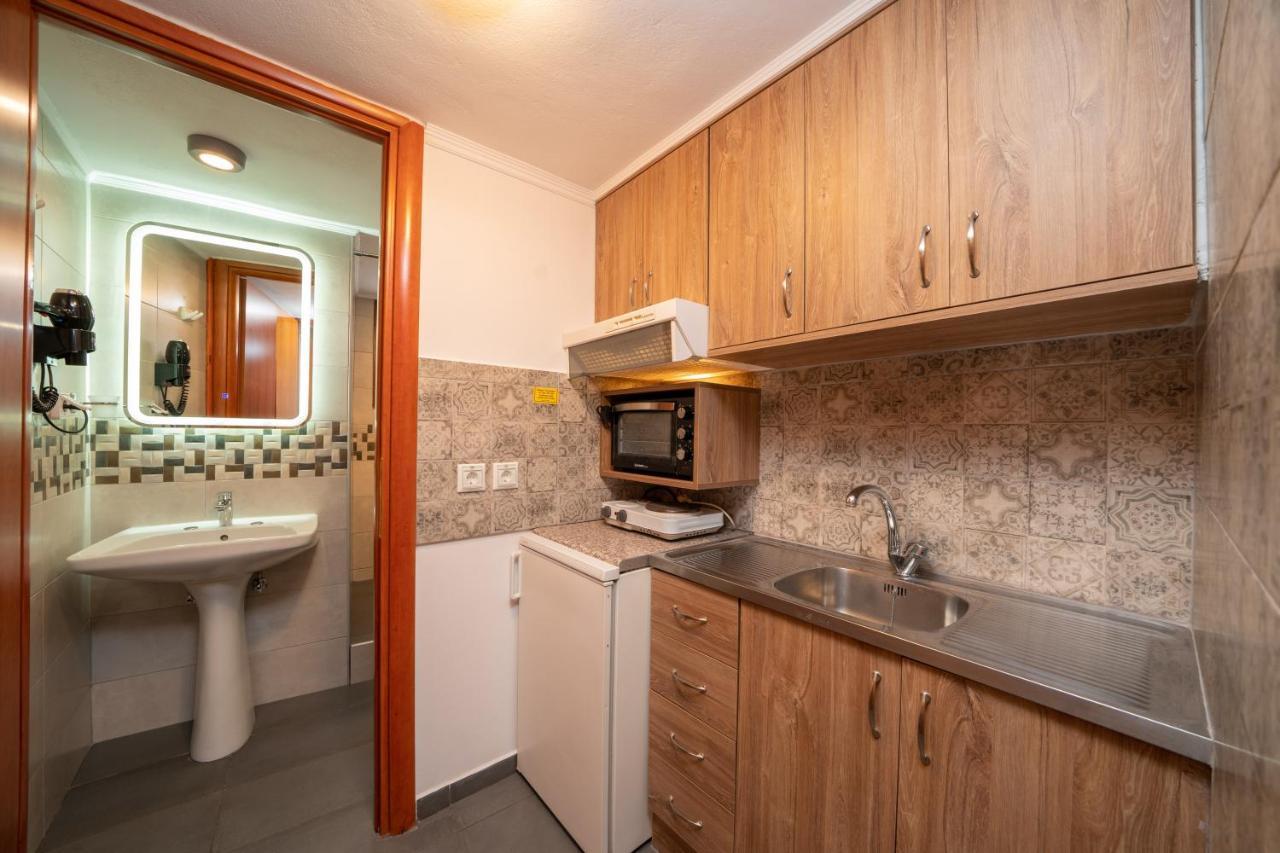 Vrettos Arts Apartment Agia Efimia Екстериор снимка