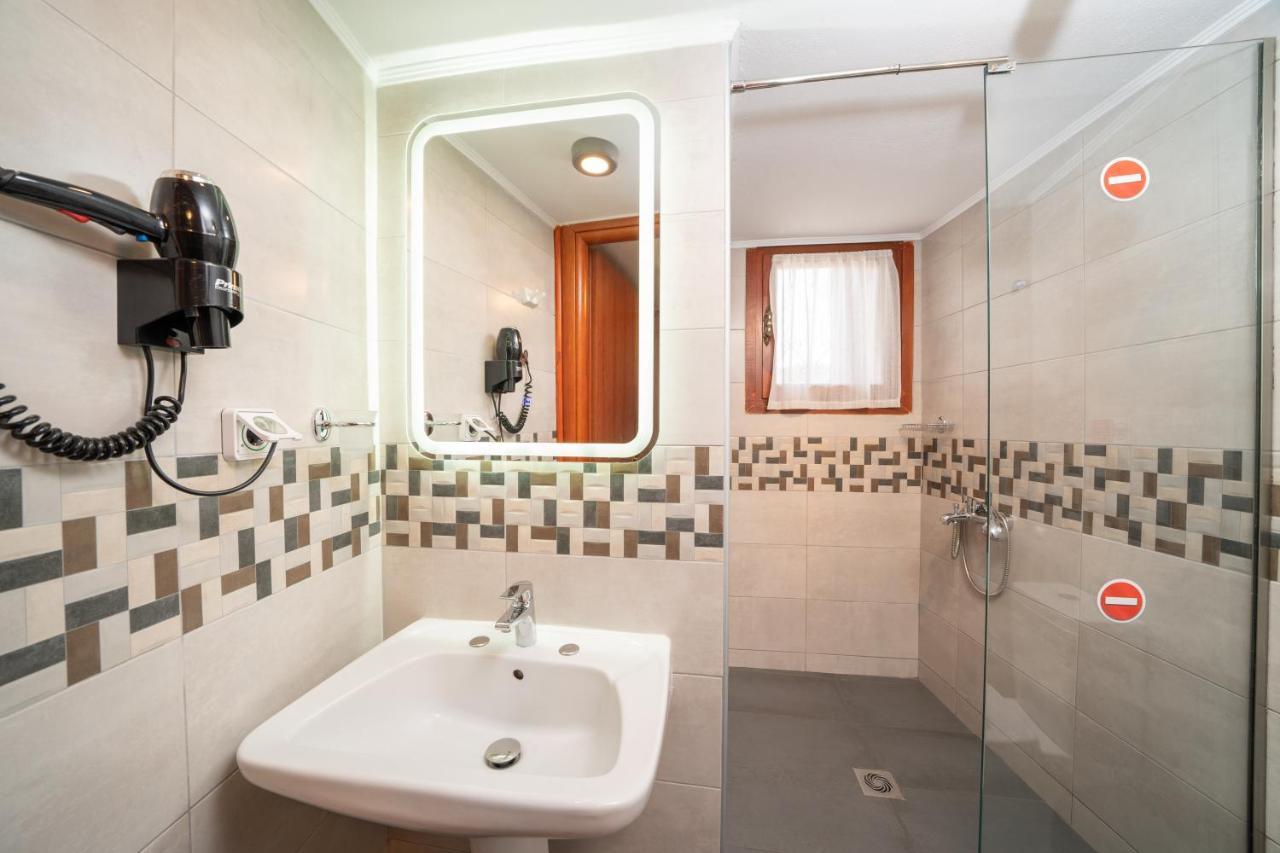 Vrettos Arts Apartment Agia Efimia Екстериор снимка